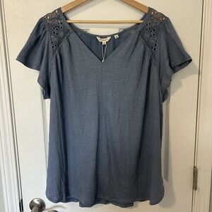 Max Studio London Crochet Short Sleeve Top